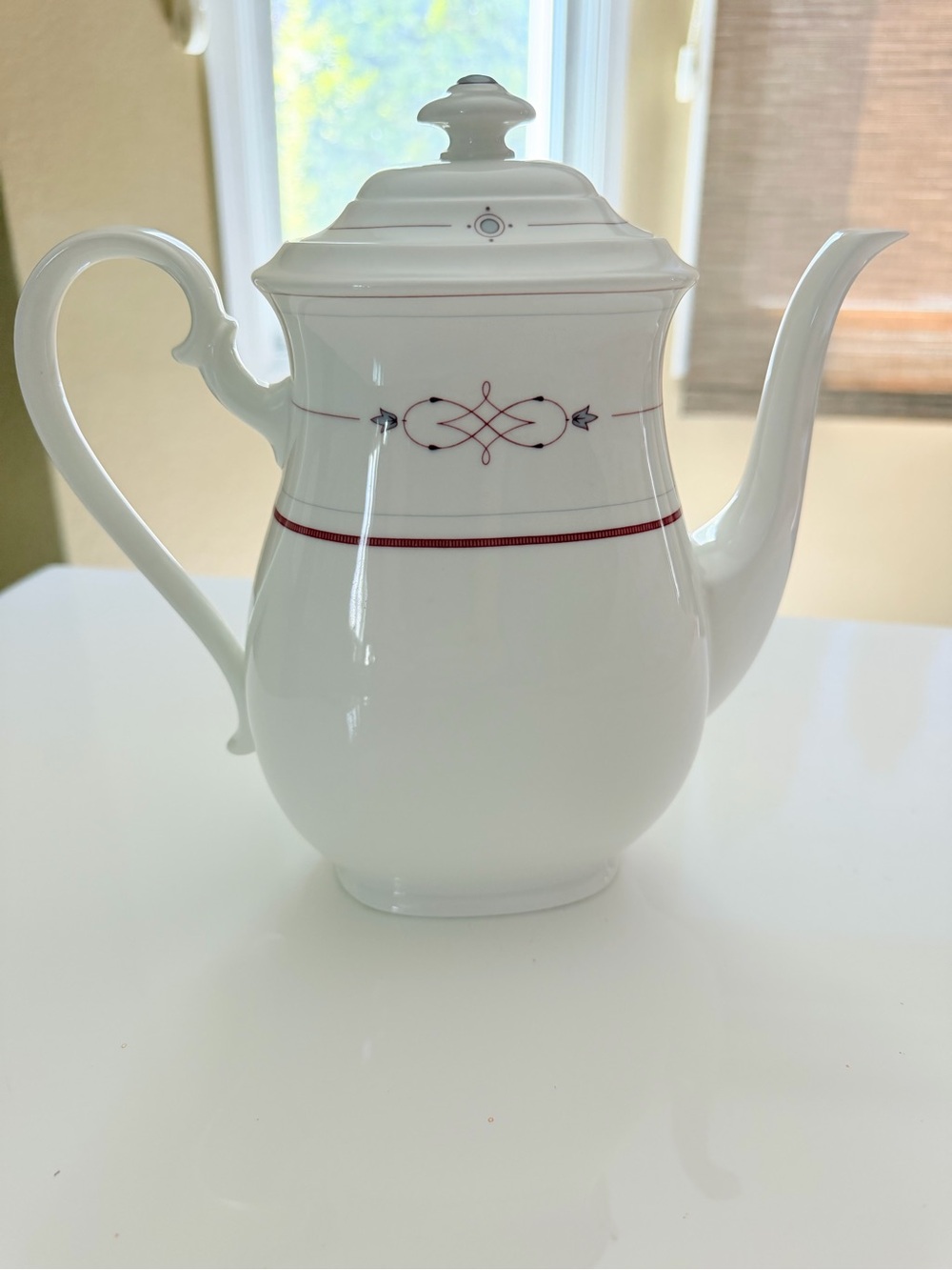 Villeroy & Boch Aragon Heinrich Germany White Coffee Tea Pot Pitcher Lid Vintage